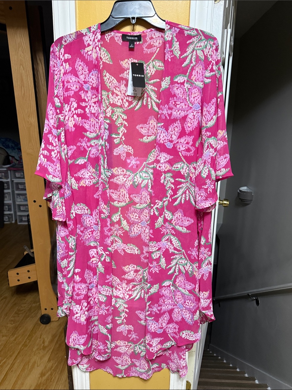 NWT Torrid Textured Chiffon Kimono Millie Floral Fuchsia Pink Size 2 (18/20)